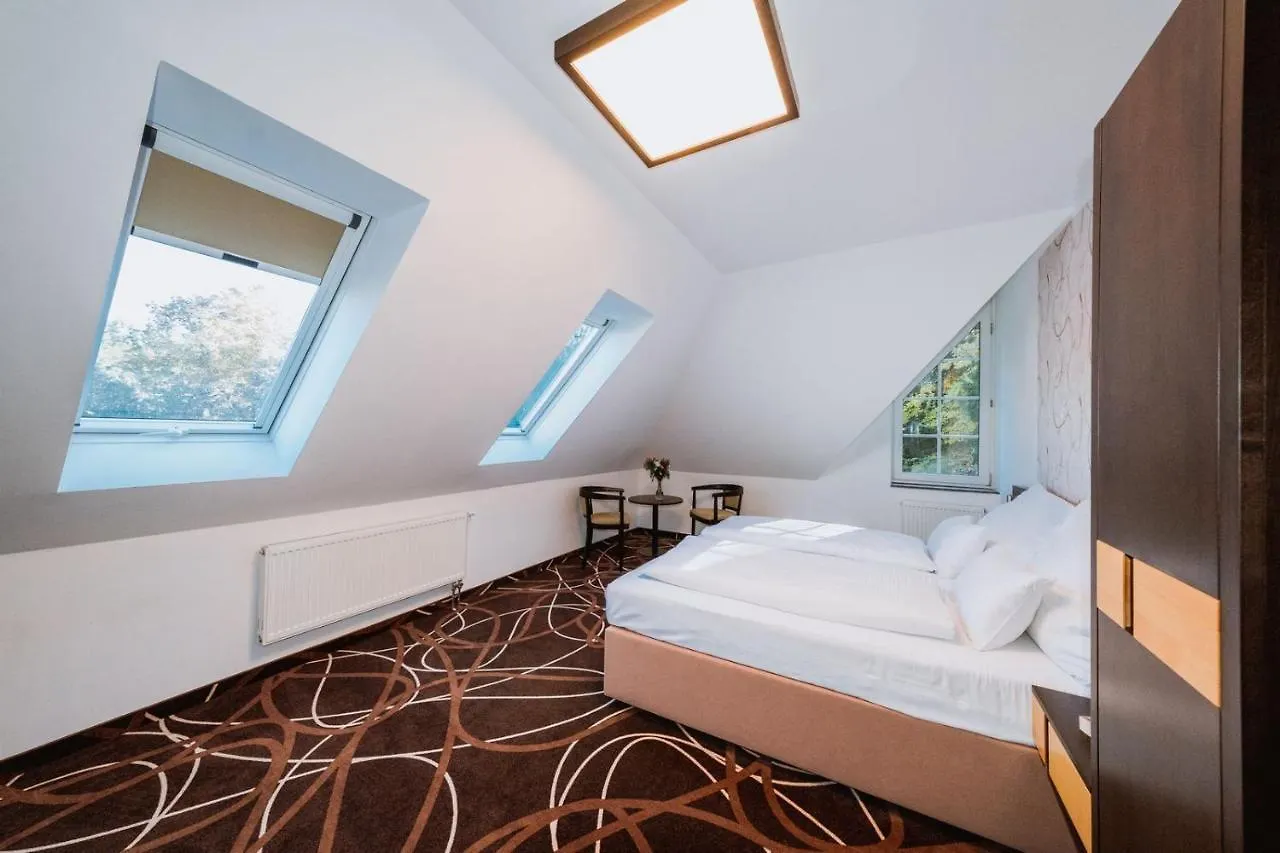 Hotel Hubertus Karlovy Vary Affittacamere